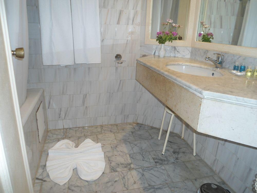 Hotel L'orient Palace And