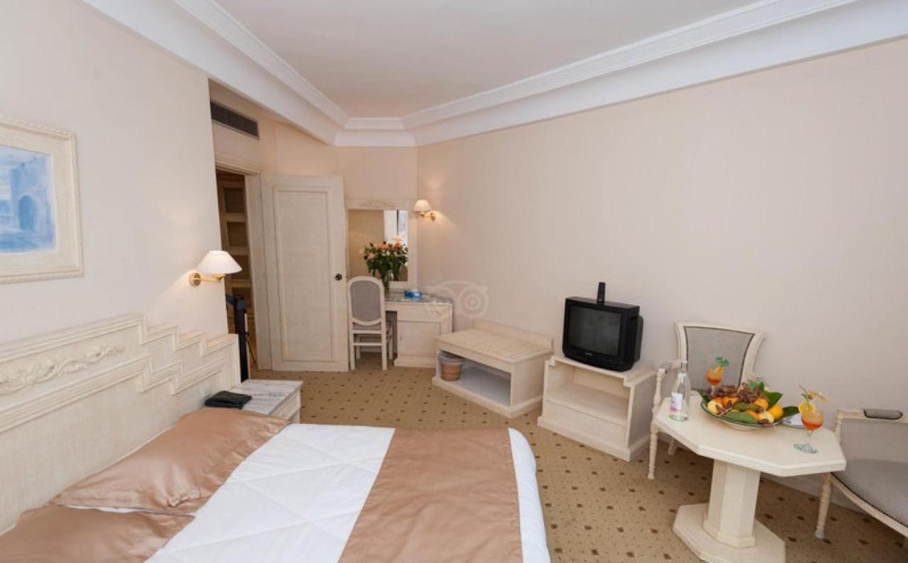 Hotel L'orient Palace And 4*
